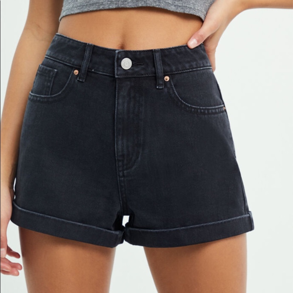 black pacsun mom shorts